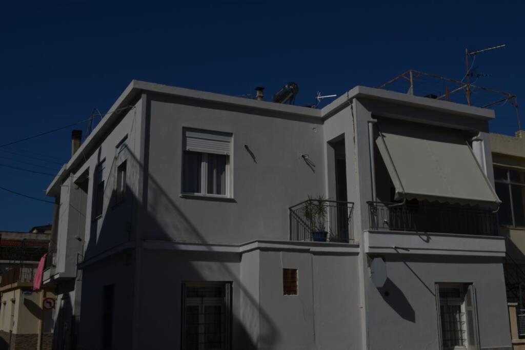 Ferienwohnung Paris House 2 Patras Exterior foto
